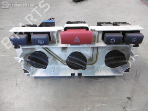 Used Climate control LAND ROVER FREELANDER I (L314) 1.8 i 16V 4x4 (120 hp) 25828383