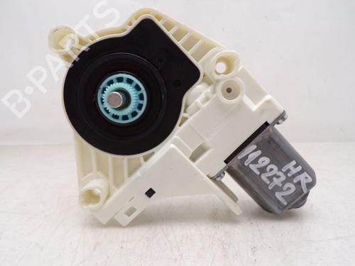 Used Right rear window motor AUDI A1 Sportback (8XA, 8XF) 1.0 TFSI (95 hp) 32651045