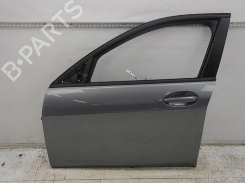 Dør venstre fortil BMW 1 (F40) 118 i (136 hp) 31077029