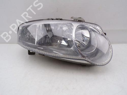 Used Right headlight Right headlight ALFA ROMEO 147 (937_) 1.6 16V T.SPARK ECO (937.AXA1A, 937.BXA1A) (105 hp) 33560852 33560852