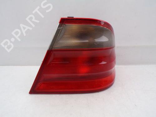 Used Right taillight Right taillight MERCEDES-BENZ CLK (C208) CLK 200 (208.335) (136 hp) 33560677 33560677