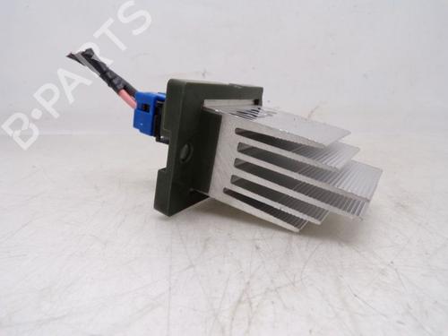 Used Heater resistor HYUNDAI TUCSON (TL, TLE) 1.7 CRDi (141 hp) 30670066