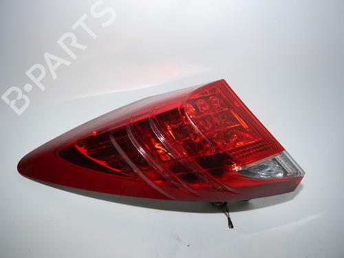 Feu arrière gauche HONDA CIVIC IX (FK) 1.4 i-VTEC (FK1) (99 hp) 33141057