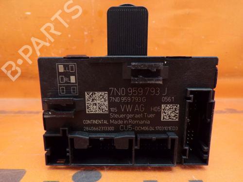 Used Electronic module SEAT ALHAMBRA (710, 711) 2.0 TSI (220 hp) 32834262