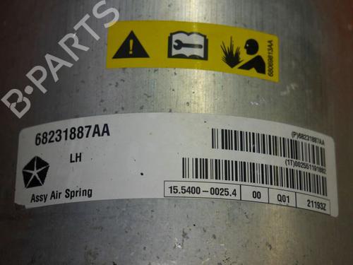 Left front shock absorber JEEP GRAND CHEROKEE IV (WK, WK2) 3.0 CRD V6 4x4 | BP24412893M16 