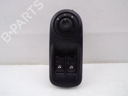 Used Switch RENAULT TRAFIC II Van (FL) 2.0 dCi 90 (FL0H, FL00, FL01, FL0M, FL0P, FL0S) (90 hp) 30797296