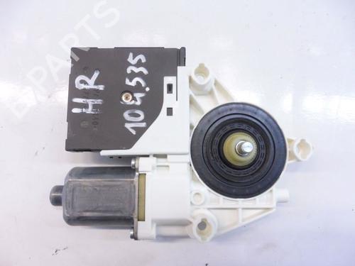 Used Right rear window motor AUDI A3 (8P1) 2.0 TDI 16V (140 hp) 32637457