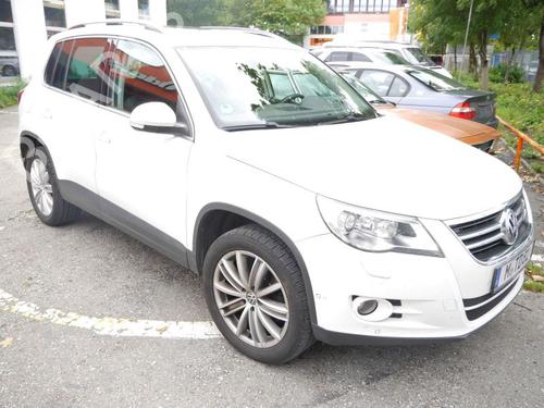 Used Front windshield wiper arm VW TIGUAN (5N_) 2.0 TDI 4motion (140 hp) 24381120