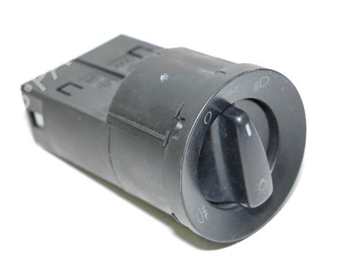 Used Headlight switch VW GOLF IV (1J1) 1.9 TDI (90 hp) 24380928