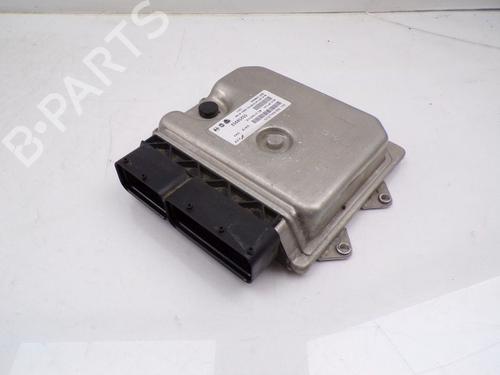 Used Engine control unit (ECU) Engine control unit (ECU) FIAT 500L (351_, 352_) 1.3 D Multijet (199LXY1A, 199LXY11) (84 hp) 33155951 33155951