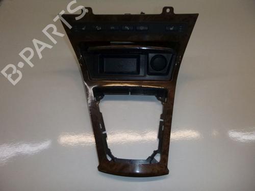 Middle console BMW X3 (E83) xDrive 30 d | BP32635436I22