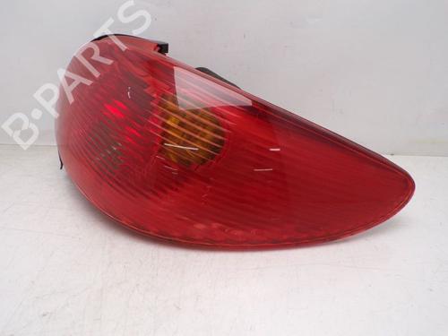 Højre baglygte PEUGEOT 206 CC (2D) 1.6 16V (2DNFUF, 2DNFUR) | BP30366478C35