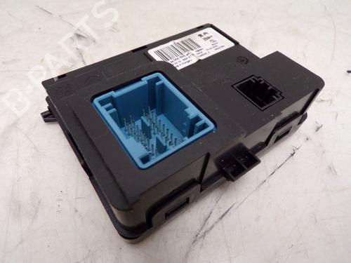 Módulo eletrónico Módulo eletrónico CITROËN C3 III (SX) 1.2 THP 110 (SXHNPS, SXHNZT, SXHNZ6) (110 hp) 33684831 33684831