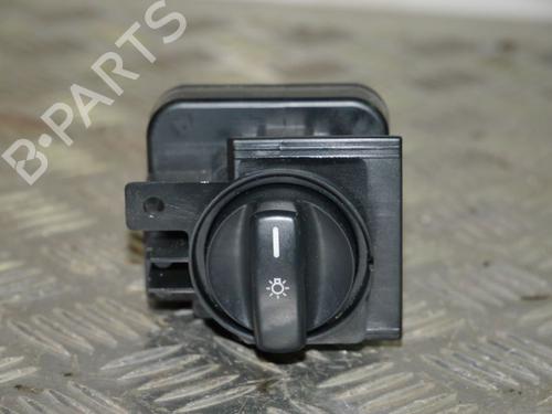 Used Headlight switch MERCEDES-BENZ B-CLASS Sports Tourer (W245) B 200 (245.233) (136 hp) 32640198