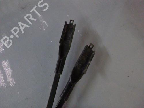 Front windshield wiper arm BMW 1 (E87) 116 i | BP24379937C143 
