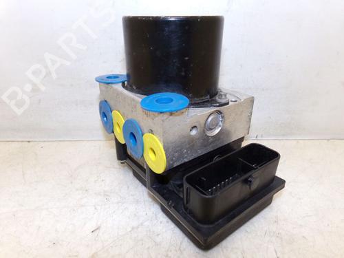 Used ABS pump SKODA FABIA I Combi (6Y5) 1.4 16V (75 hp) 30521941