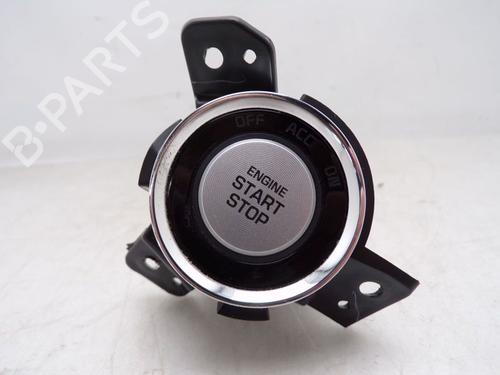 Used Switch Switch HYUNDAI TUCSON (TL, TLE) 1.7 CRDi (141 hp) 33684878 33684878