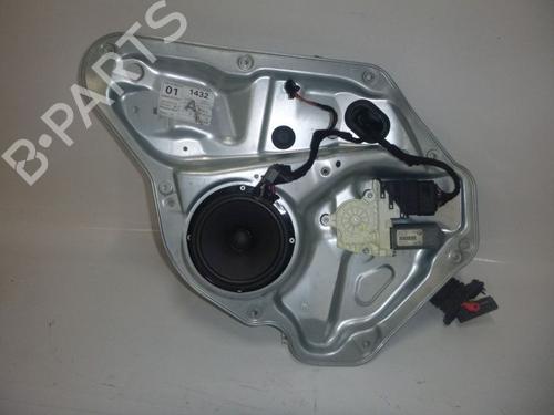 Alzavetro posteriore sinistro VW GOLF V Variant (1K5) 2.0 TDI (140 hp) 24382307