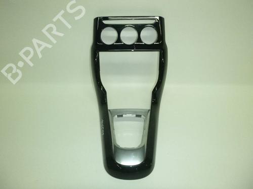 Mittelkonsole CITROËN DS3 (SA_) 1.6 THP 155 (156 hp) 30669609