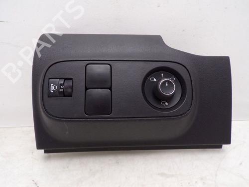 Mando retrovisor CITROËN C3 III (SX) 1.2 THP 110 (SXHNPS, SXHNZT, SXHNZ6) (110 hp) 32662984