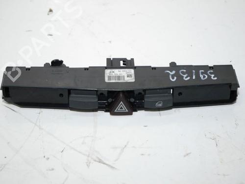 Used Warning switch OPEL ASTRA H Estate (A04) 1.9 CDTI (L35) (100 hp) 24380568