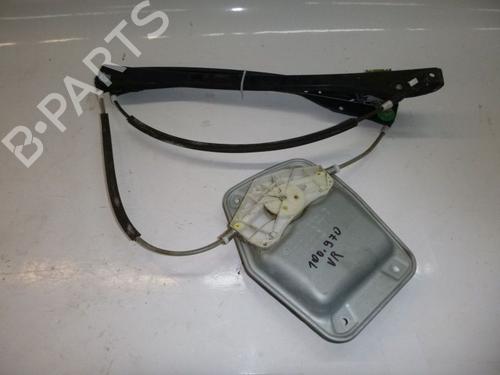 Lève-vitre avant droit VW GOLF PLUS V (5M1, 521) 1.9 TDI (105 hp) 33140123