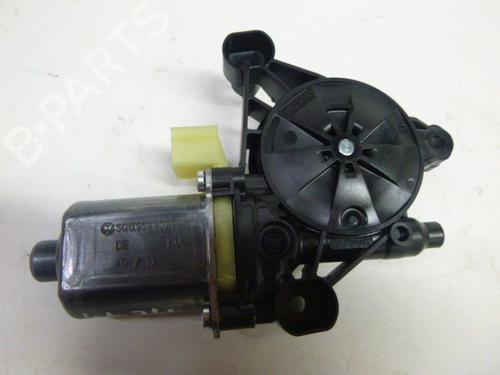 Used Right front window motor Right front window motor VW GOLF VII (5G1, BQ1, BE1, BE2) 1.4 TSI (122 hp) 33142429 33142429