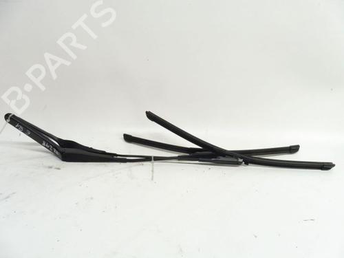 Front windshield wiper arm BMW 1 (E87) 118 d | BP24383835C143 
