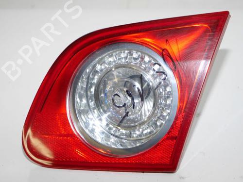 right-tailgate-light-vw-passat-b6-3c2-2005-2006-2007-2008-2009-2010-2011-32638190 main image