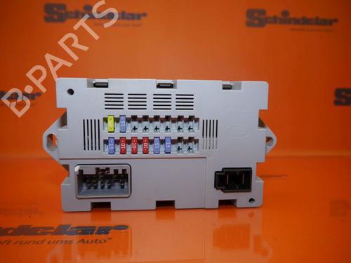 Used Fuse box JAGUAR XE (X760) 2.0 D (180 hp) 24390078