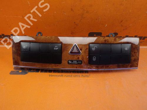 Used Switch Switch MERCEDES-BENZ C-CLASS T-Model (S203) C 320 CDI (203.220) (224 hp) 33150432 33150432