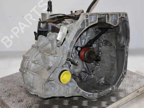 gearbox-renault-megane-iv-hatchback-b9amn_-2015-39480202 main image