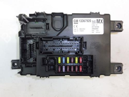 Used Fuse box Fuse box OPEL CORSA D (S07) 1.4 (L08, L68) (87 hp) 33142681 33142681