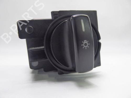 Used Headlight switch MERCEDES-BENZ A-CLASS (W169) A 160 (169.031, 169.331) (95 hp) 24388787
