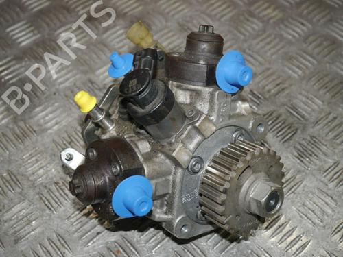 Used Fuel pump LAND ROVER DISCOVERY IV (L319) 3.0 SDV6 4x4 (256 hp) 26374686