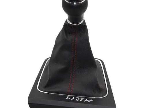 shift-knob-seat-leon-5f1-2012-2013-2014-2015-2016-2017-2018-2019-2020-2021-36756851 main image