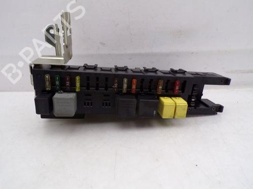 Sikringsdåse Sikringsdåse MERCEDES-BENZ C-CLASS (W203) C 180 (203.035) (129 hp) 33892471 33892471