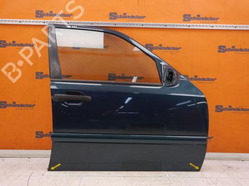 Used Right front door MERCEDES-BENZ C-CLASS (W202) C 180 (202.018) (122 hp) 25828872
