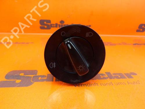 Used Headlight switch SKODA ROOMSTER (5J7) 1.4 (86 hp) 24391101