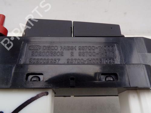 Warnblinkschalter KIA CEE'D SW (ED) 1.4 CVVT | BP30797387I22