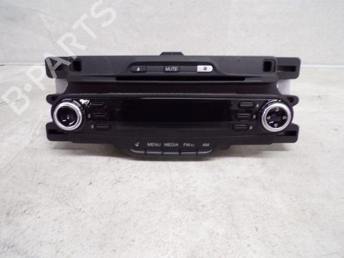 Used Radio Radio ALFA ROMEO GIULIETTA (940_) 1.4 TB (940FXA1A, 940FXT1A) (120 hp) 33144814 33144814