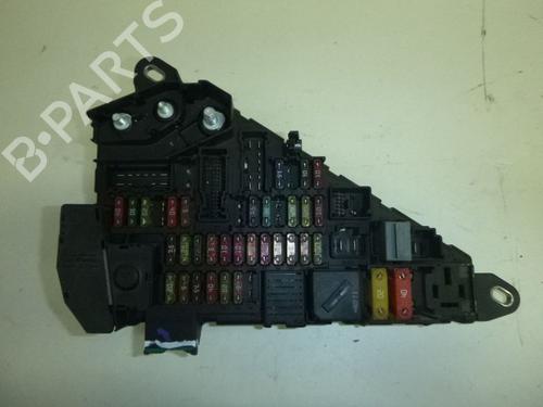 Used Fuse box BMW 5 (E60) 525 d (177 hp) 24386925