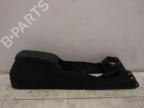 Console central BMW 1 (F40) 118 i (136 hp) 31865899