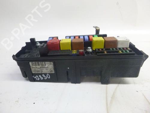 Fuse box OPEL SIGNUM Hatchback (Z03) 2.2 DTI (F48) | BP24383407E1 