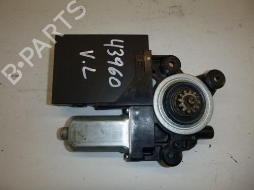 Used Left front window motor VOLVO V50 (545) 2.0 D (136 hp) 32823954