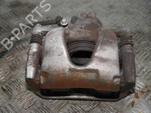 Used Right front brake caliper Right front brake caliper MERCEDES-BENZ CLA Shooting Brake (X118) CLA 180 (118.684) (136 hp) 33157192 33157192