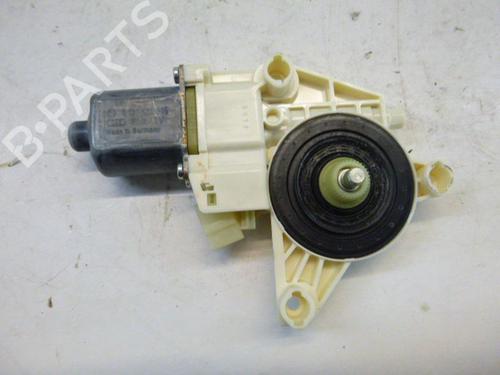 Used Right front window motor MERCEDES-BENZ E-CLASS (W212) E 220 CDI / BlueTEC (212.001, 212.002) (170 hp) 24385391