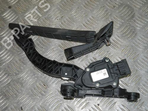 Pedal KIA CEE'D (JD) 1.4 CVVT (100 hp) 32640229