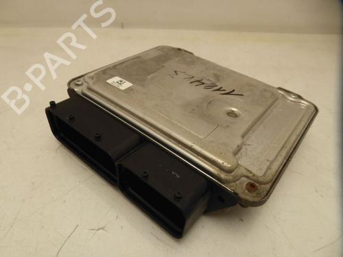 engine-control-unit-ecu-skoda-octavia-ii-combi-1z5-2004-2005-2006-2007-2008-2009-2010-2011-2012-2013-33156340 main image