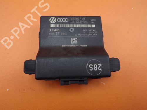 Commande Confort VW CADDY III MPV (2KB, 2KJ, 2CB, 2CJ) 1.6 (102 hp) 32828894